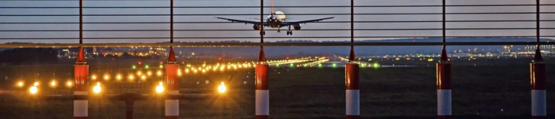 Steigendes Flugzeug / Aircraft taking off